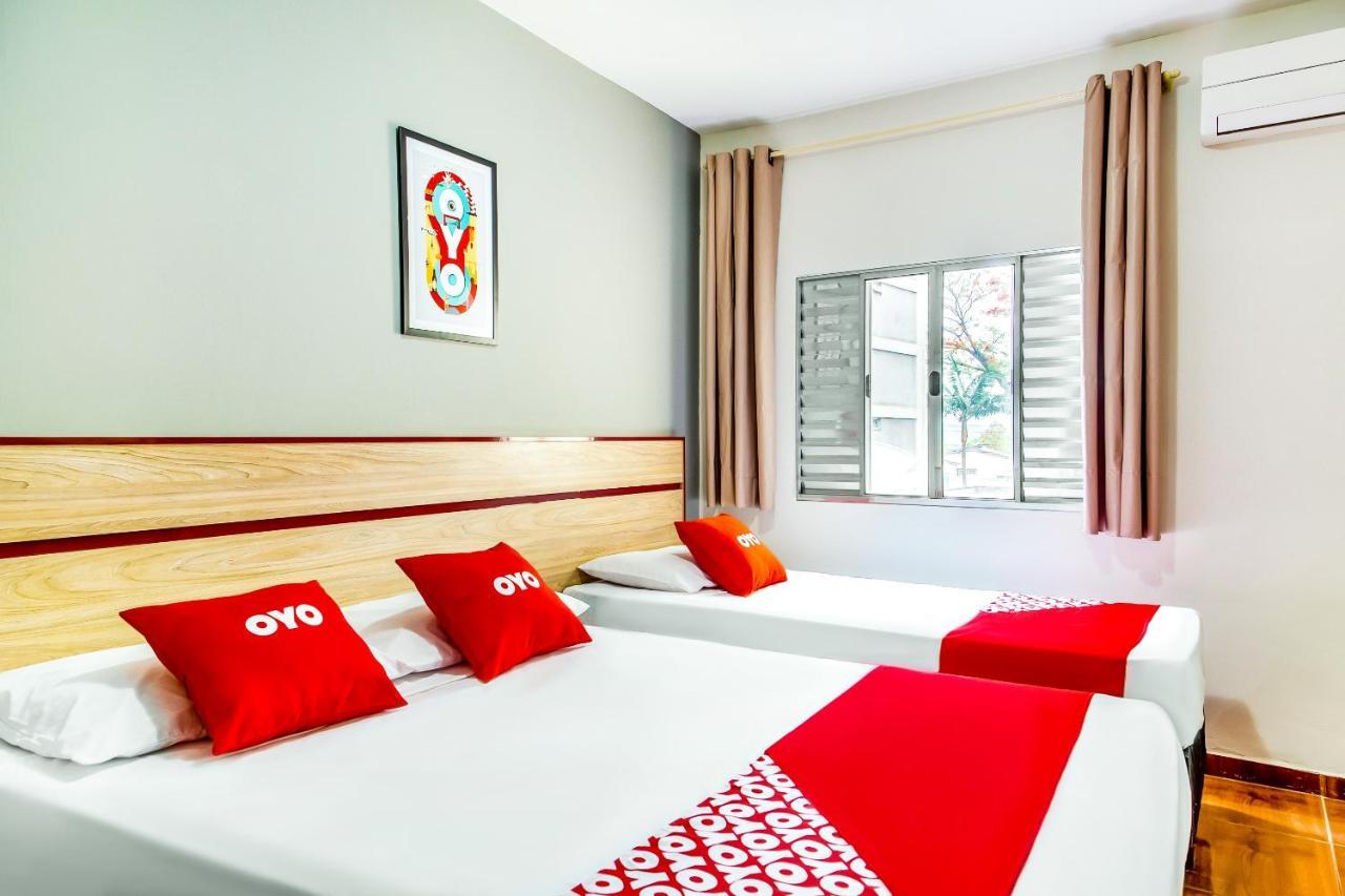Oyo Hotel Lisboa, Sao Jose Dos Campos Exterior photo